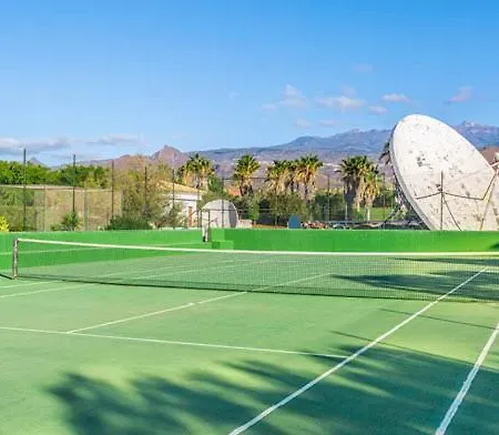 Summer House, Golf Del Sur Villa *