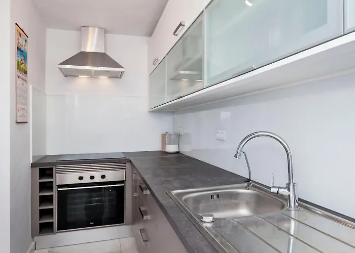 Summer House, Golf Del Sur